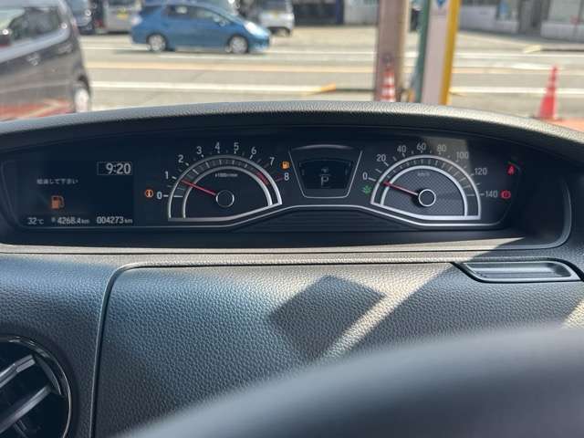 ホンダ Ｎ　ＢＯＸ カスタム ６６０ Ｌ ターボ R5年 (東海) 99