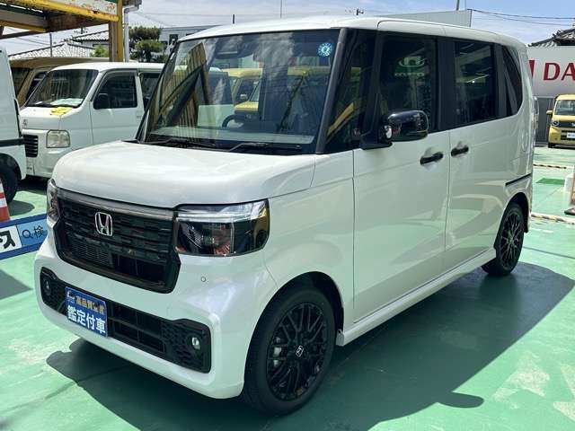 ホンダ Ｎ　ＢＯＸ カスタム ６６０ ターボ ブラック スタイル R8年 (東海) 99