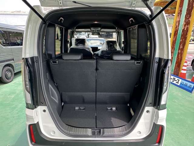 ホンダ Ｎ　ＢＯＸ カスタム ６６０ ターボ ブラック スタイル R8年 (東海) 99