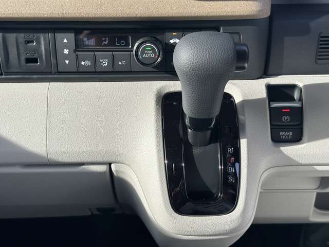 ホンダ Ｎ　ＢＯＸ ６６０ ファッションスタイル モノトーン R8年 (東海) 99