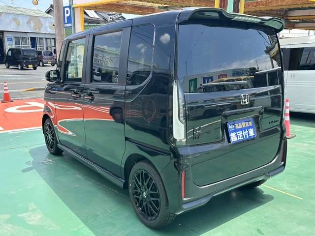 ホンダ Ｎ　ＢＯＸ カスタム ６６０ ターボ ブラック スタイル R8年 (東海) 99
