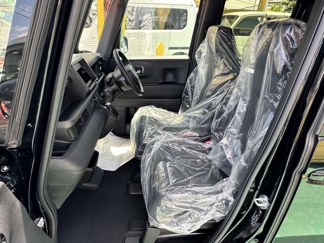 ホンダ Ｎ　ＢＯＸ カスタム ６６０ ターボ ブラック スタイル R8年 (東海) 99