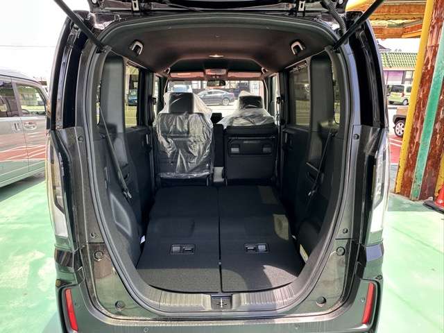 ホンダ Ｎ　ＢＯＸ カスタム ６６０ ターボ ブラック スタイル R8年 (東海) 99