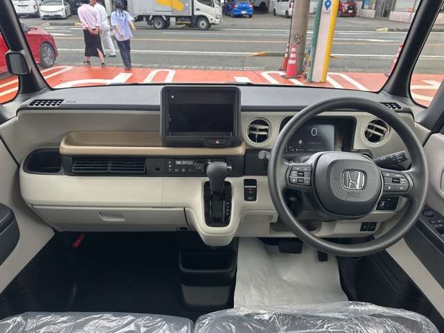 ホンダ Ｎ　ＢＯＸ ６６０ ファッションスタイル ２トーン R8年 (東海) 99
