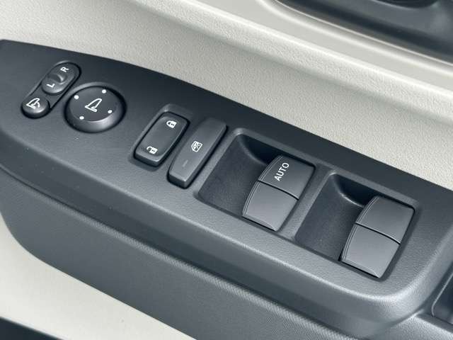 ホンダ Ｎ　ＢＯＸ ６６０ ファッションスタイル ２トーン R8年 (東海) 99
