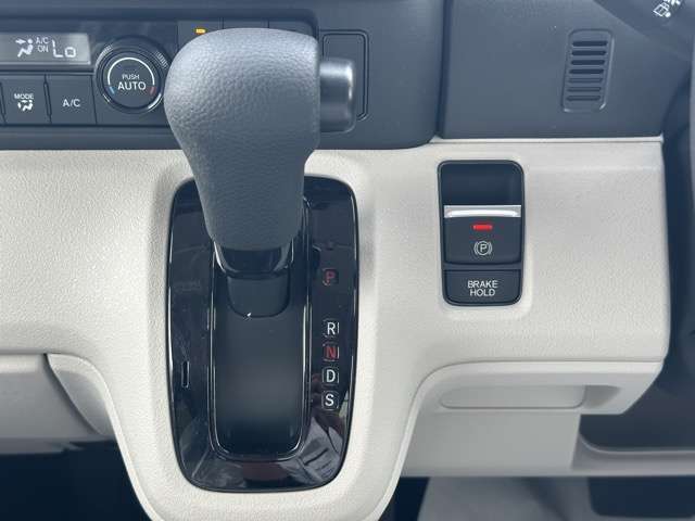 ホンダ Ｎ　ＢＯＸ ６６０ ファッションスタイル ２トーン R8年 (東海) 99