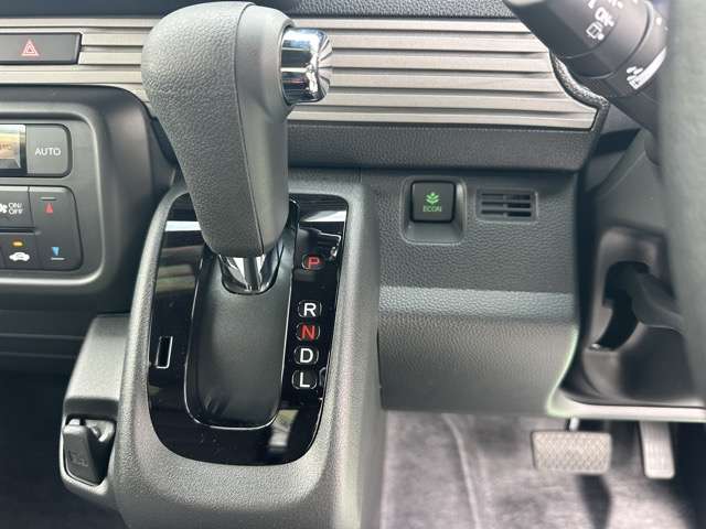 ホンダ Ｎ−ＶＡＮ ６６０ ファン ターボ R8年 (東海) 99
