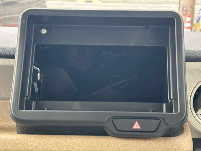 ホンダ Ｎ　ＢＯＸ ６６０ ファッションスタイル モノトーン R8年 (東海) 99