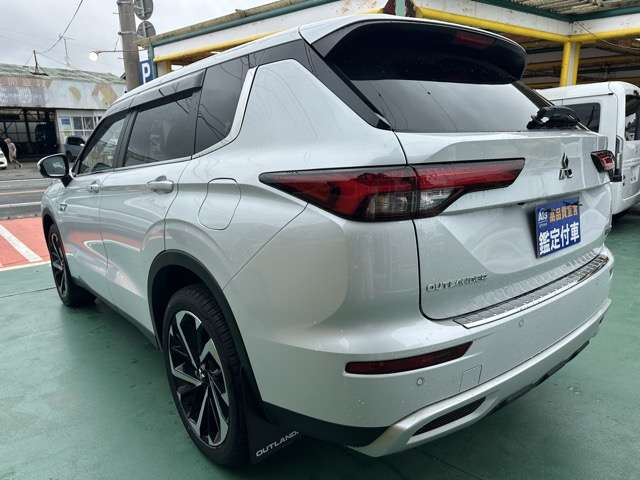 三菱 アウトランダーＰＨＥＶ ＰＨＥＶ ２．４ Ｇ ４ＷＤ R6年 (東海) 99