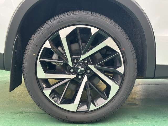 三菱 アウトランダーＰＨＥＶ ＰＨＥＶ ２．４ Ｇ ４ＷＤ R6年 (東海) 99