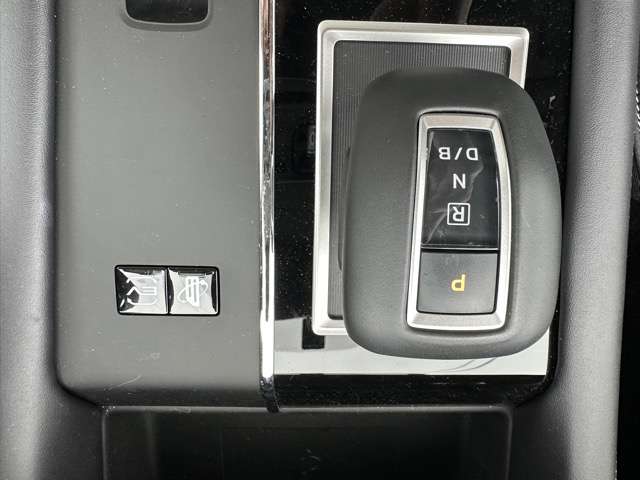 三菱 アウトランダーＰＨＥＶ ＰＨＥＶ ２．４ Ｇ ４ＷＤ R6年 (東海) 99