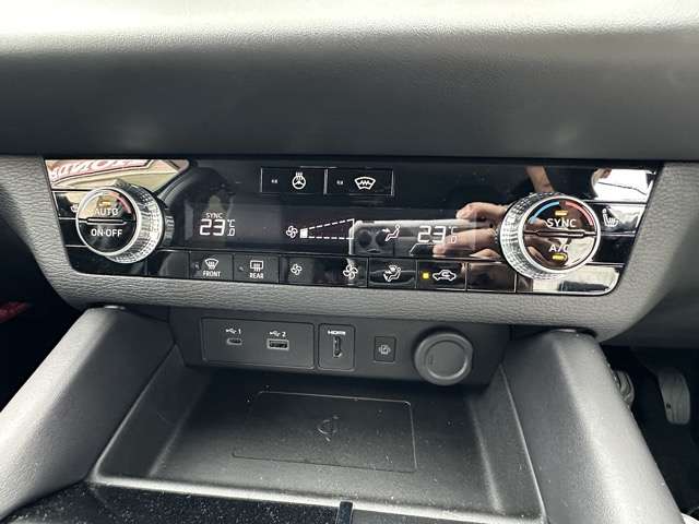 三菱 アウトランダーＰＨＥＶ ＰＨＥＶ ２．４ Ｇ ４ＷＤ R6年 (東海) 99