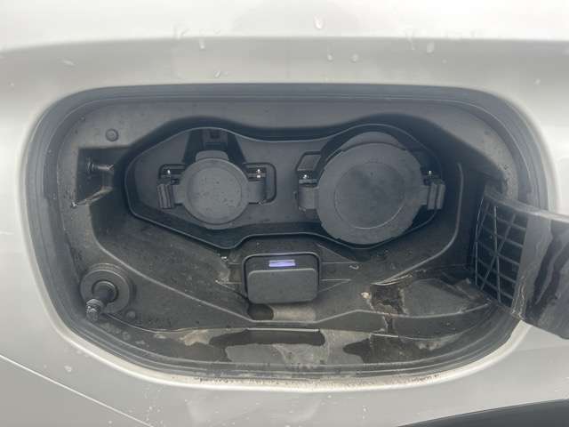 三菱 アウトランダーＰＨＥＶ ＰＨＥＶ ２．４ Ｇ ４ＷＤ R6年 (東海) 99