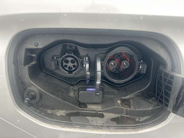 三菱 アウトランダーＰＨＥＶ ＰＨＥＶ ２．４ Ｇ ４ＷＤ R6年 (東海) 99