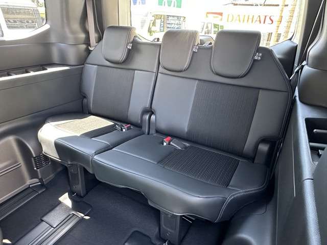 ホンダ ステップワゴン　ハイブリッド ２．０ Ｅ：ＨＥＶ スパーダ R8年 (東海) 99