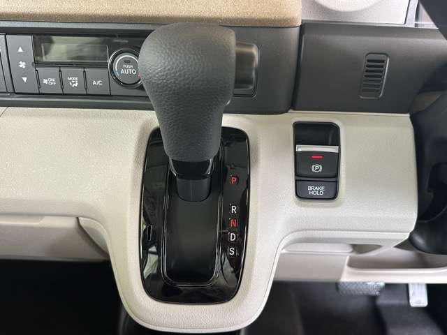 ホンダ Ｎ　ＢＯＸ ６６０ ファッションスタイル ２トーン R8年 (東海) 99