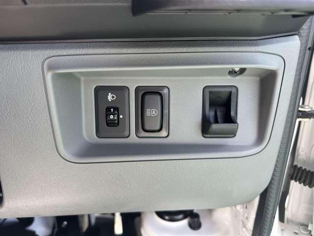 三菱 ミニキャブＥＶ ＣＤ ２０ＫＷＨ ２シーター R7年 (東海) 99