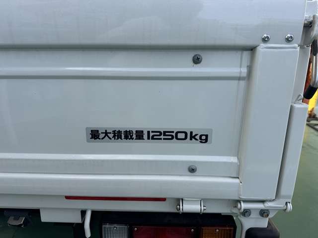 マツダ タイタン 平ボディ １．２５Ｔ R7年 (東海) 99