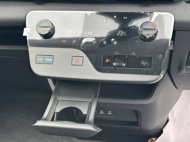 日産 セレナ １．４ Ｅ－ＰＯＷＥＲ Ｘ R8年 (東海) 99