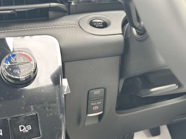 日産 セレナ １．４ Ｅ－ＰＯＷＥＲ ハイウェイスターＶ ＮＩＳＳＡＮＣＯＮＮＥＣＴインフォテインメントシステム装着車 R8年 (東海) 99