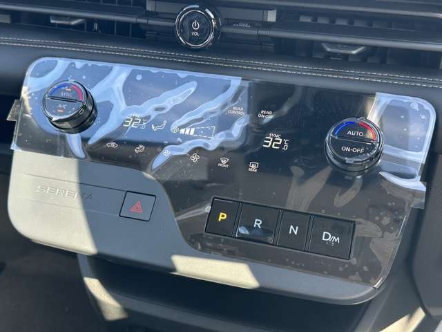 日産 セレナ ２．０ ハイウェイスターＶ ＮＩＳＳＡＮＣＯＮＮＥＣＴインフォテインメントシステム装着車 R8年 (東海) 99