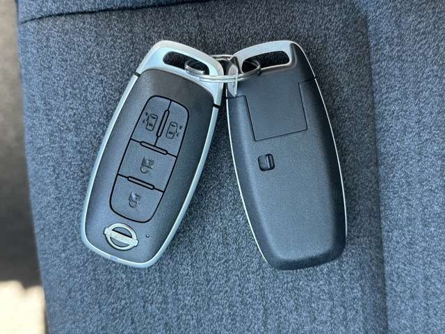 日産 セレナ ２．０ ハイウェイスターＶ ＮＩＳＳＡＮＣＯＮＮＥＣＴインフォテインメントシステム装着車 R8年 (東海) 99