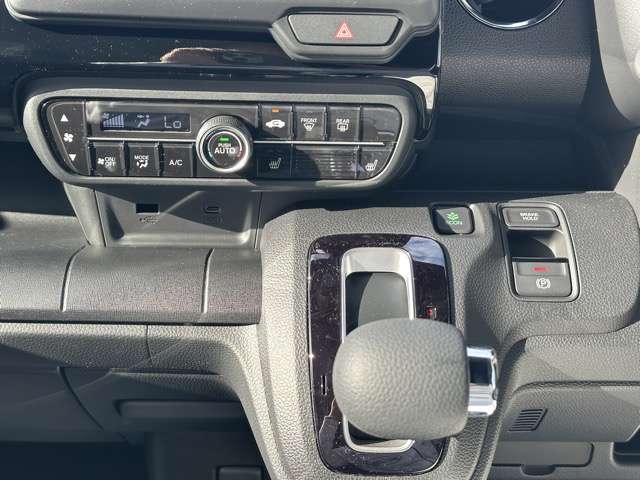 ホンダ Ｎ−ＷＧＮ カスタム ６６０ Ｌ ブラックスタイル R8年 (東海) 99