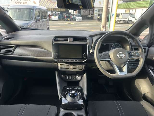 日産 リーフ Ｘ　Ｖセレクション R4年 (東海) 99
