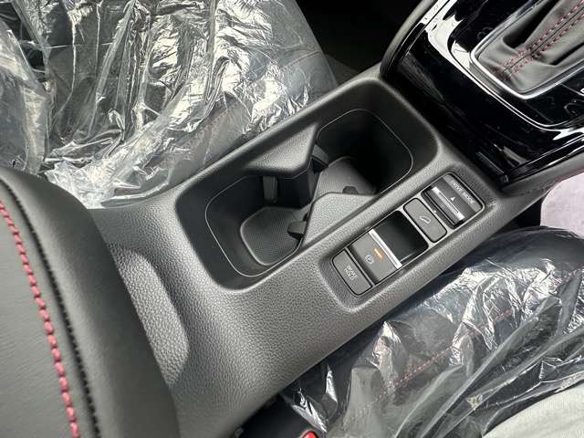 ホンダ ヴェゼル １．５ Ｅ：ＨＥＶ ＲＳ R8年 (東海) 99