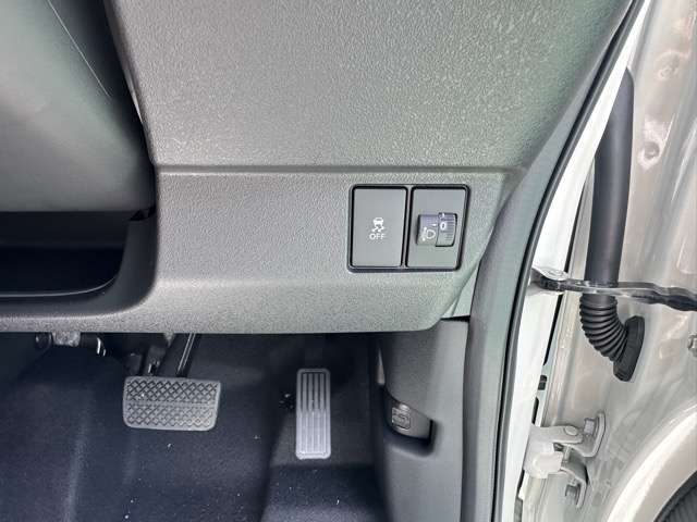 ホンダ Ｎ　ＢＯＸ カスタム ６６０ ターボ R8年 (東海) 99