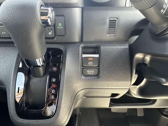 ホンダ Ｎ　ＢＯＸ カスタム ６６０ ターボ R8年 (東海) 99