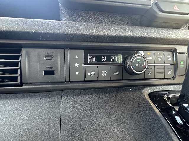 ホンダ Ｎ　ＢＯＸ カスタム ６６０ ターボ R8年 (東海) 99