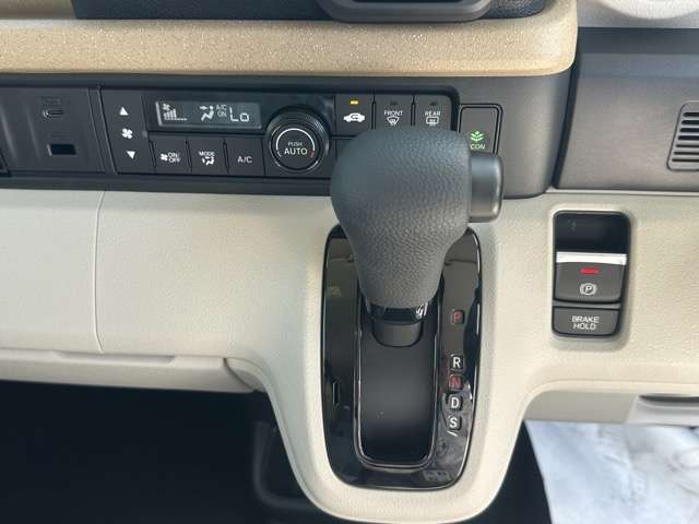 ホンダ Ｎ　ＢＯＸ ６６０ ファッションスタイル モノトーン R7年 (東海) 99