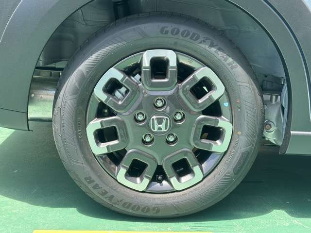 ホンダ フリード　ハイブリッド １．５ Ｅ：ＨＥＶ クロスター R8年 (東海) 99