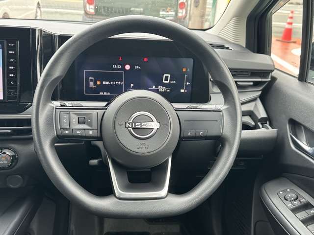 日産 ノート １．２ Ｘ R6年 (東海) 99