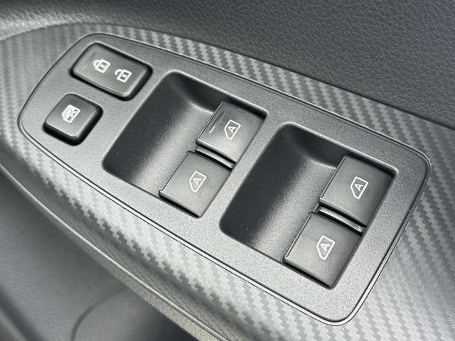 三菱 エクリプス　クロス　ＰＨＥＶ ＰＨＥＶ ２．４ Ｇ ４ＷＤ R3年 (東海) 99