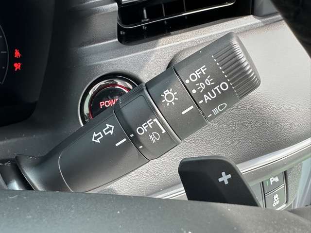 ホンダ ヴェゼル １．５ Ｅ：ＨＥＶ Ｚ R8年 (東海) 99