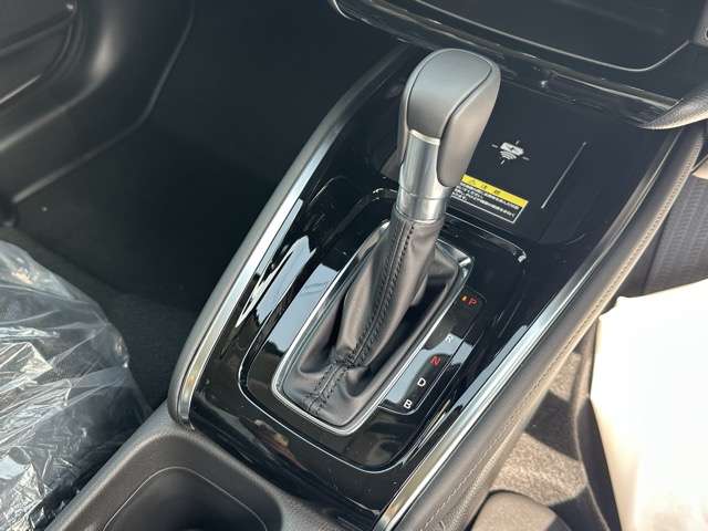 ホンダ ヴェゼル １．５ Ｅ：ＨＥＶ Ｚ R8年 (東海) 99