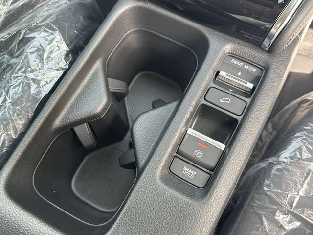 ホンダ ヴェゼル １．５ Ｅ：ＨＥＶ Ｚ R8年 (東海) 99
