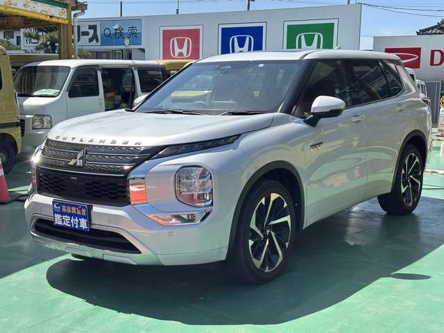 三菱 アウトランダーＰＨＥＶ ＰＨＥＶ ２．４ Ｐ ４ＷＤ R5年 (東海) 99