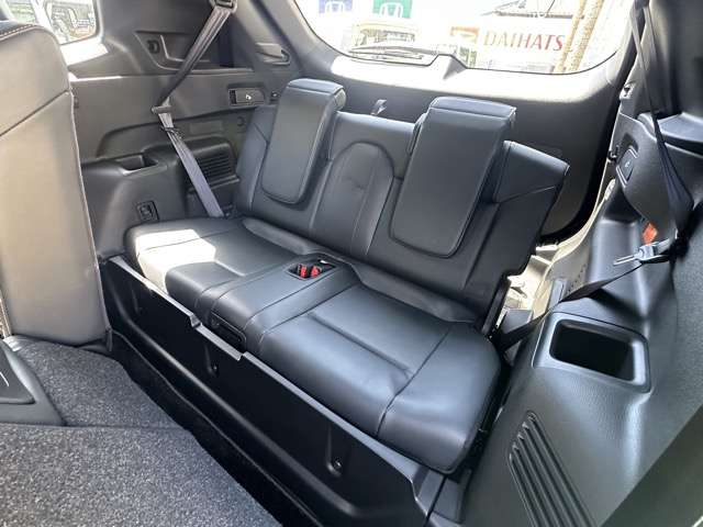 三菱 アウトランダーＰＨＥＶ ＰＨＥＶ ２．４ Ｐ ４ＷＤ R5年 (東海) 99