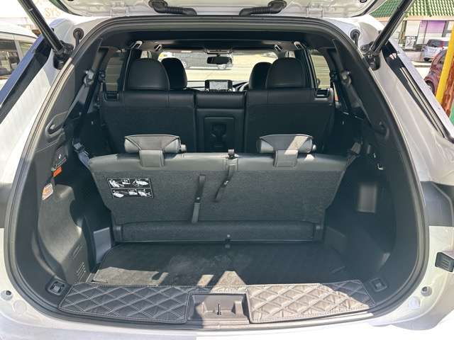 三菱 アウトランダーＰＨＥＶ ＰＨＥＶ ２．４ Ｐ ４ＷＤ R5年 (東海) 99