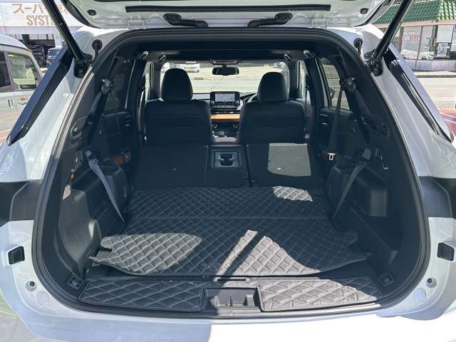 三菱 アウトランダーＰＨＥＶ ＰＨＥＶ ２．４ Ｐ ４ＷＤ R5年 (東海) 99