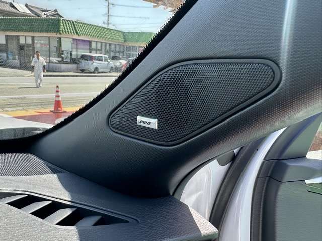 三菱 アウトランダーＰＨＥＶ ＰＨＥＶ ２．４ Ｐ ４ＷＤ R5年 (東海) 99