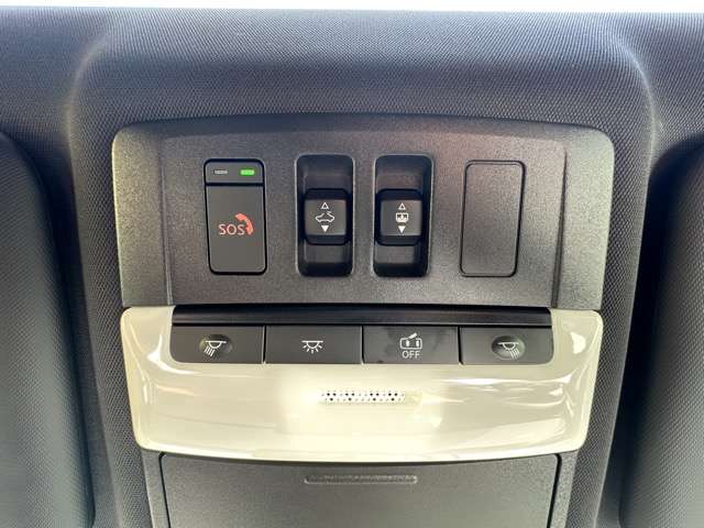 三菱 アウトランダーＰＨＥＶ ＰＨＥＶ ２．４ Ｐ ４ＷＤ R5年 (東海) 99