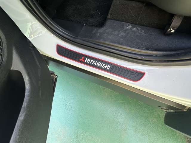 三菱 アウトランダーＰＨＥＶ ＰＨＥＶ ２．４ Ｐ ４ＷＤ R5年 (東海) 99