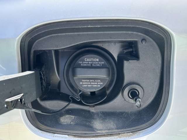 三菱 アウトランダーＰＨＥＶ ＰＨＥＶ ２．４ Ｐ ４ＷＤ R5年 (東海) 99