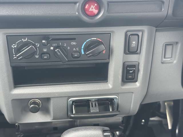 三菱 ミニキャブミーブ ＣＤ １６．０ＫＷＨ ４シーター ハイルーフ R4年 (東海) 99