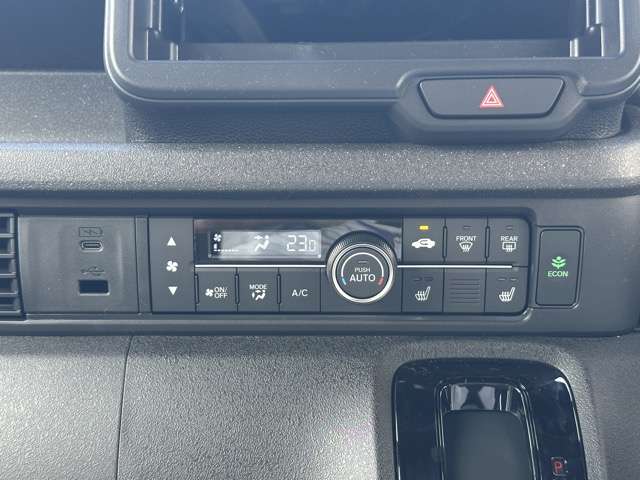 ホンダ Ｎ　ＢＯＸ カスタム ６６０ ターボ R8年 (東海) 99