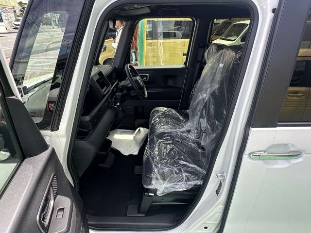 ホンダ Ｎ　ＢＯＸ カスタム ６６０ R8年 (東海) 99